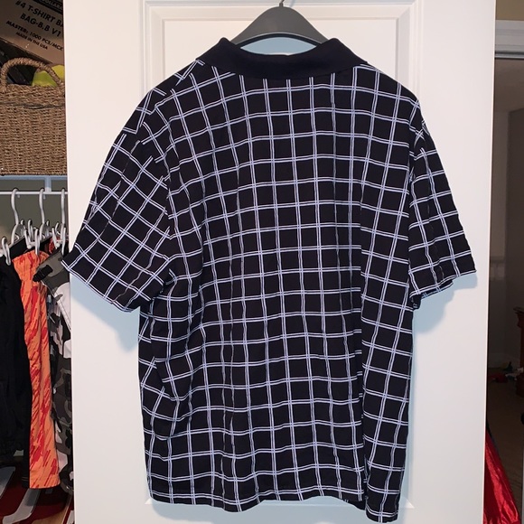 George Collared T Shirt - Picture 2 of 3